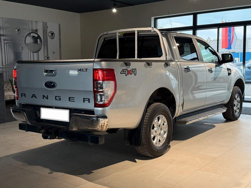 FORD RANGER XLT 4x4 EURO6 - rate, leasing - fotografia 3 din 3