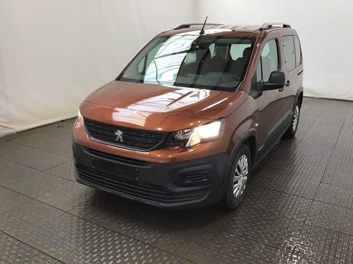 Peugeot RIFTER 1.5Blue-HDi in rate, leasing - fotografia 2 din 3