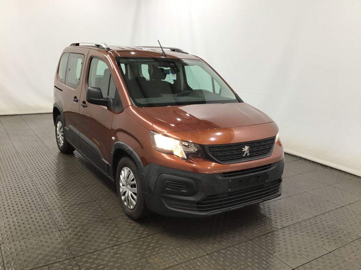 Peugeot RIFTER 1.5Blue-HDi in rate, leasing - fotografia 1 din 3