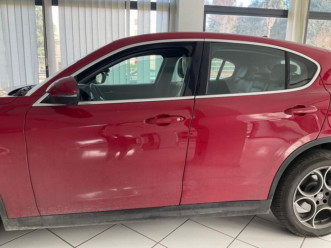 Alfa Romeo Stelvio 2.0 Turbo Super Q4 - rate, leasing, garantie - fotografia 2 din 3