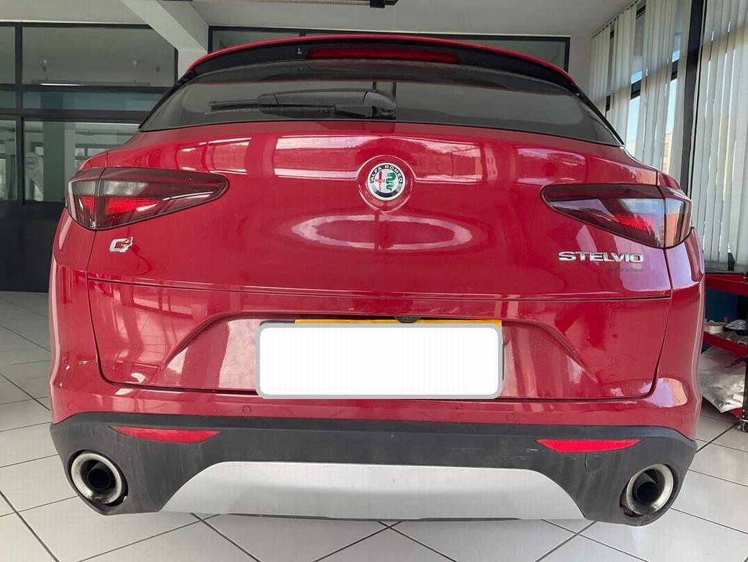 Alfa Romeo Stelvio 2.0 Turbo Super Q4 – rate, leasing, garantie