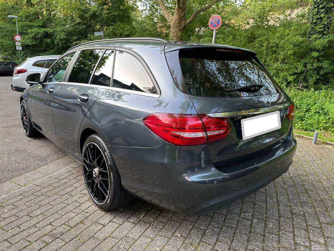 Mercedes C-Klasse 1.6BlueTec - rate, avans zero - fotografia 2 din 3