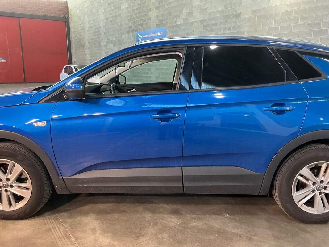 Opel Grandland X 1.5 CDTI Business Edition Automat - rate, leasing, garantie - fotografia 3 din 3