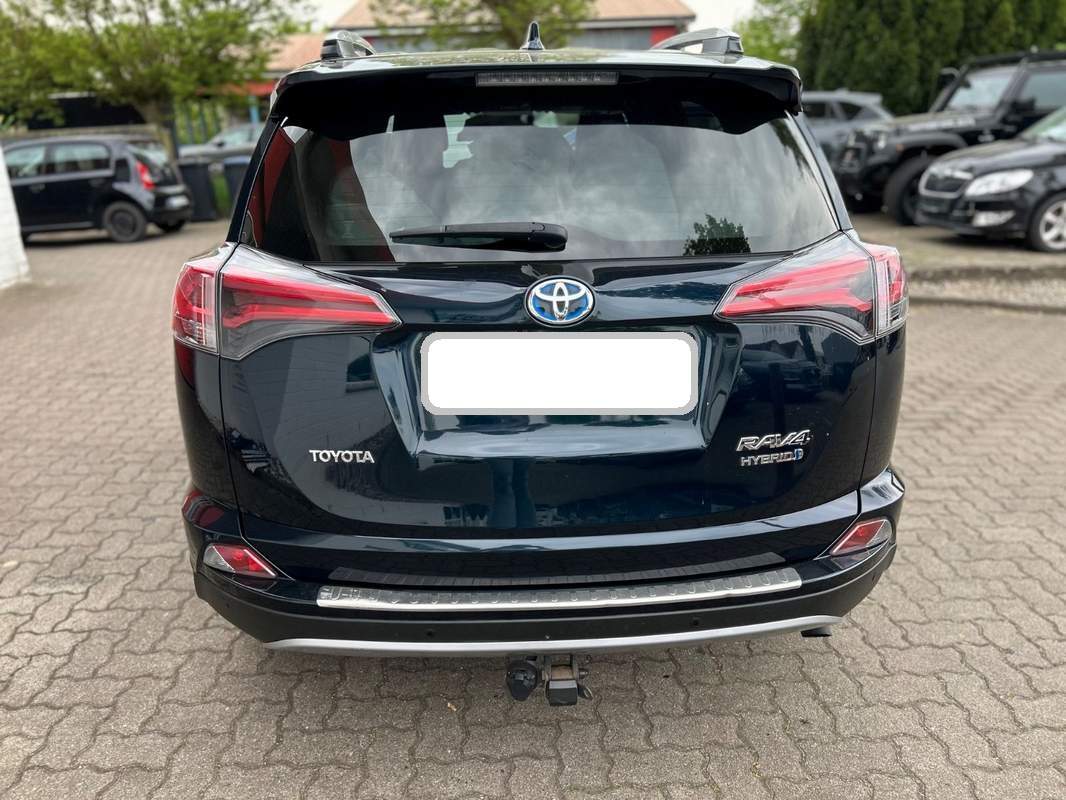 Toyota RAV4 2.5L Hybrid – leasing, rate