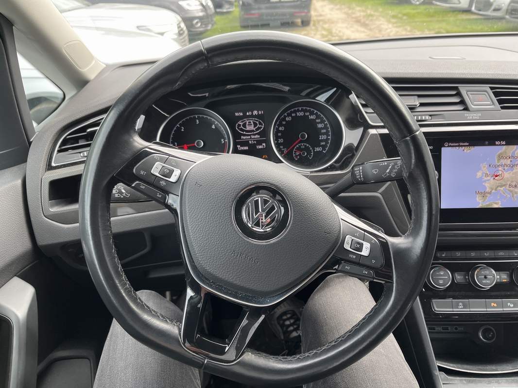 Volkswagen TOURAN 2.0TDi DSG – leasing, rate