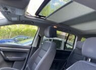 Volkswagen Touran 2.0TDi manual – rate, avans zero