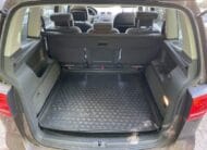 Volkswagen Touran 2.0TDi manual – rate, avans zero