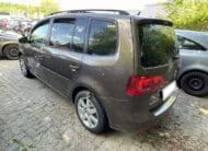 Volkswagen Touran 2.0TDi manual – rate, avans zero