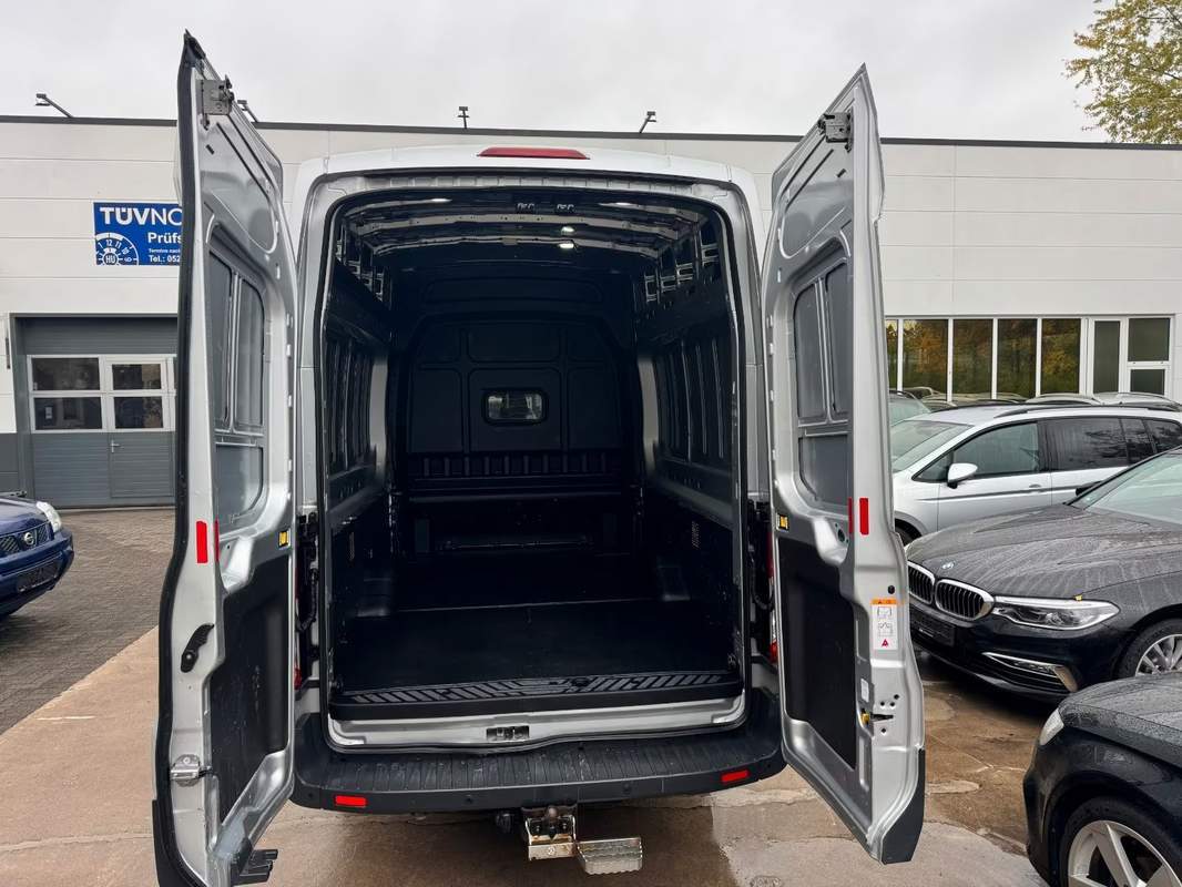 Ford TRANSIT L4H2 3500kg – Furgon Mixt 5 locuri, rate, leasing, garantie