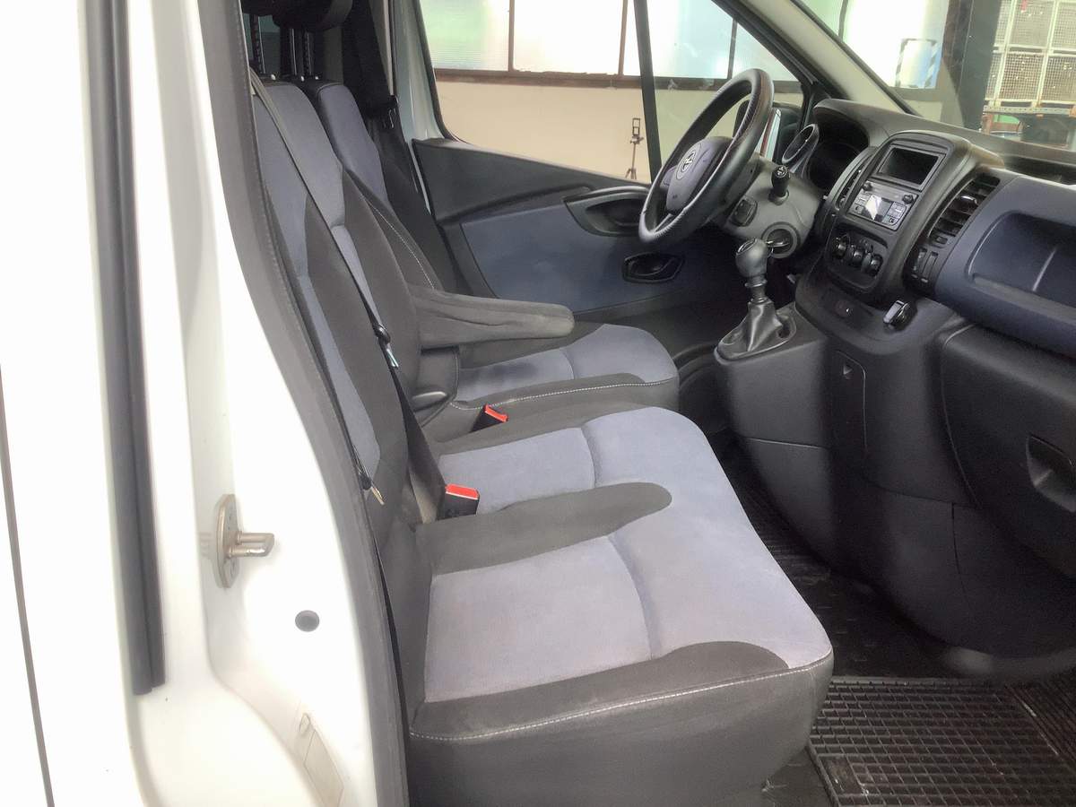 Opel Vivaro 1.6CDTi EURO6 – rate, leasing, garantie
