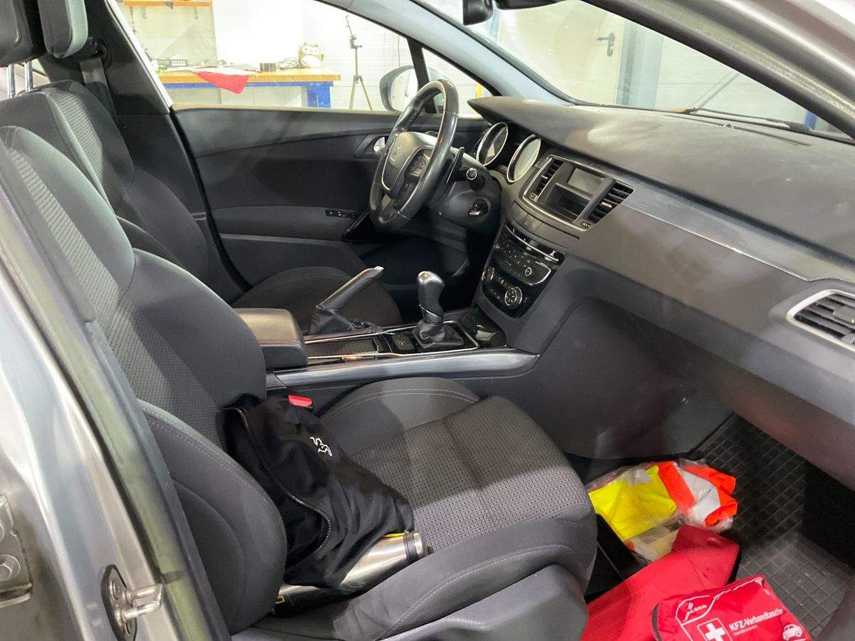 Peugeot 508 SW 1.6eHDi - rate, avans zero, garantie 12 luni - fotografia 3 din 3