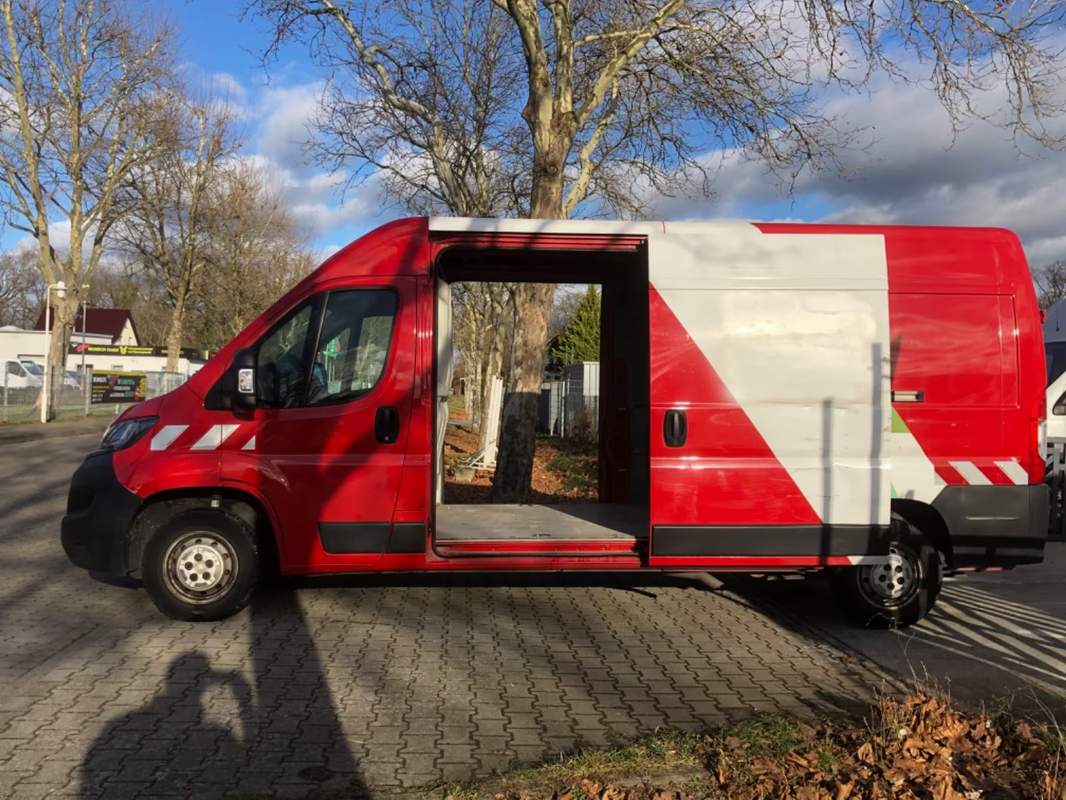 Peugeot Boxer L3H2 3500kg - Furgon Marfa 3 locuri, rate, leasing, garantie - fotografia 1 din 3