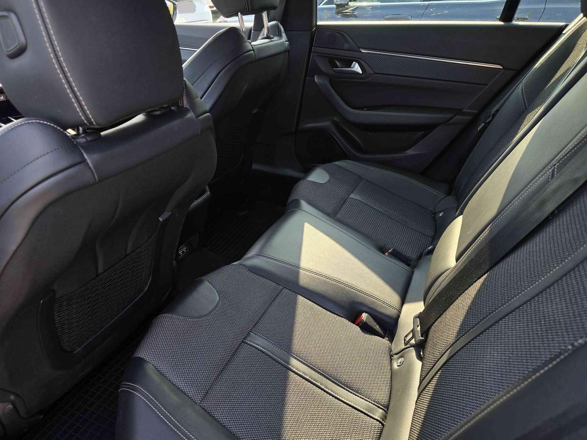 Peugeot 508 berlina automat 1.5BlueHDi – leasing, garantie