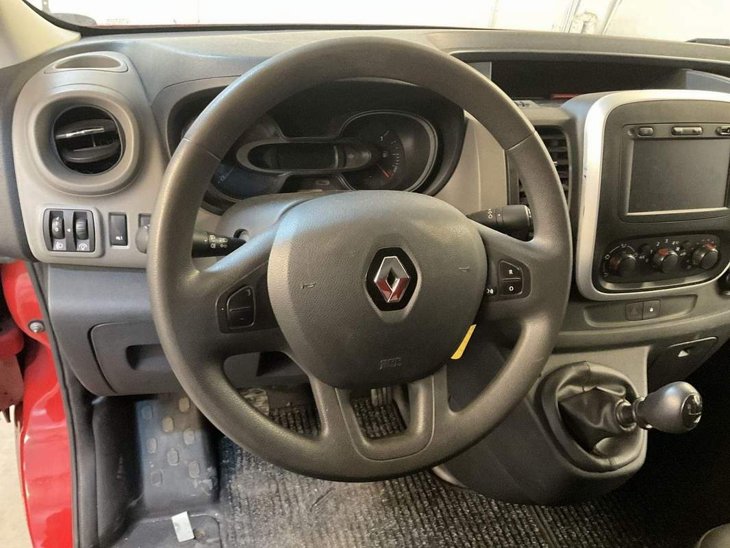 Renault Trafic L2H2 suprainaltat, AC – leasing, rate, garantie